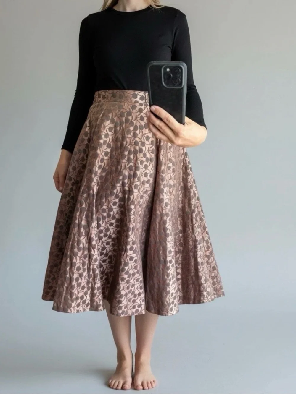 1950’s Vintage Floral Jacquard A-Line Circle Skirt - Rose Brown Cherry Print